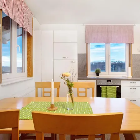 Beim Obsthof Meckenbeuren